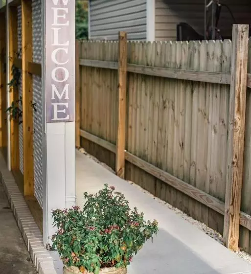 ペンション Olde Village Loft   Unique Park Circle Experience