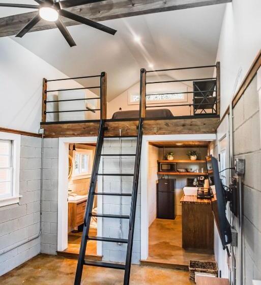 פנסיון Olde Village Loft   Unique Park Circle Experience