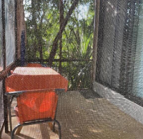 بنسيون Room In House   Double Bed, Queen Size, Small Kitchen, Terrace, Wi Fi  Air Condition Quiet