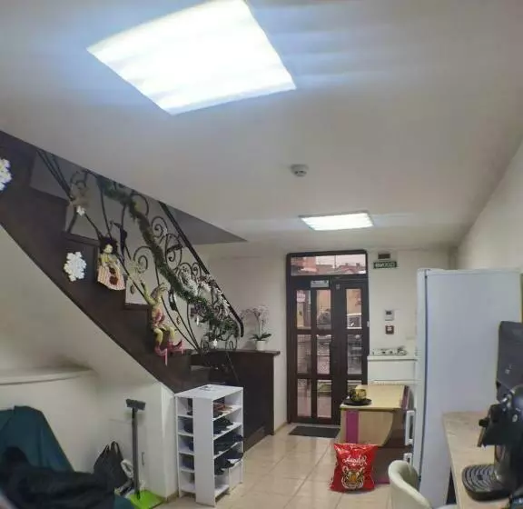 Retkeilymaja солензара