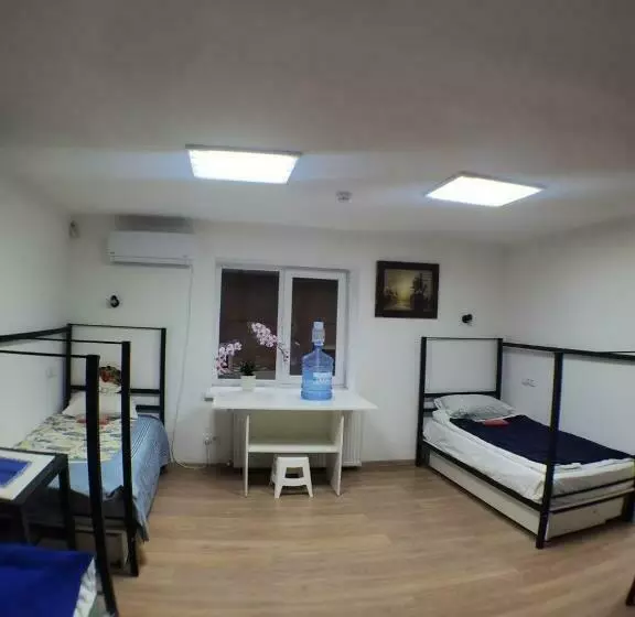 Retkeilymaja солензара