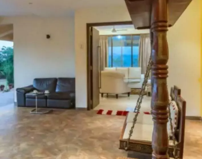 ホテル Anmol Villa