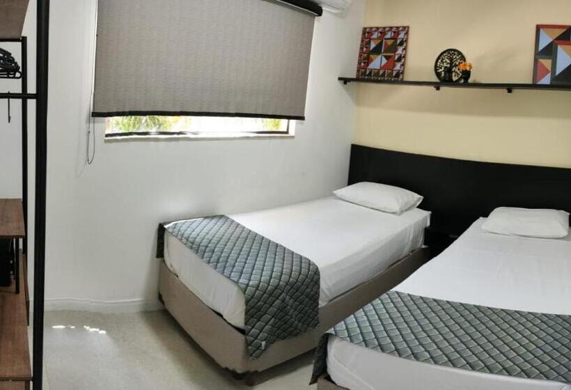 Hotel Flores De Holambra