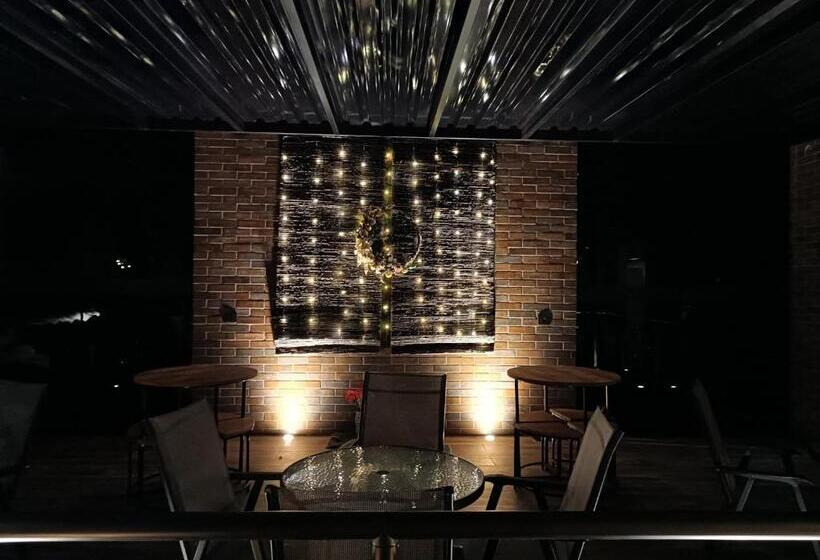 Hotel Flores De Holambra