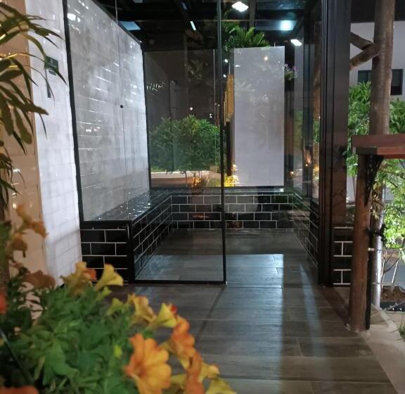 Hotel Flores De Holambra