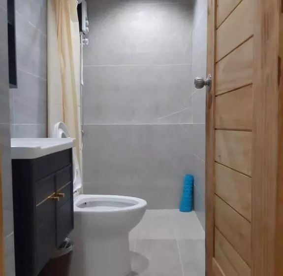 ホテル M Liloan Pension House