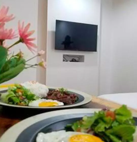 ホテル M Liloan Pension House