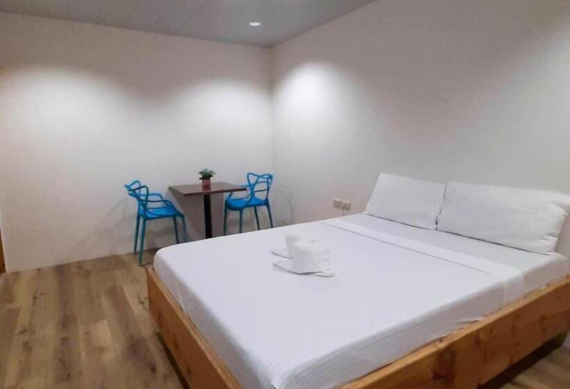 Hotel M Liloan Pension House