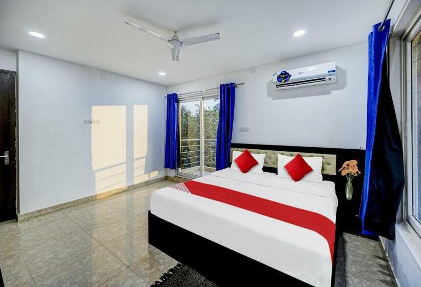 בית מלון כפרי Oyo Flagship 80529 Salomi Premium