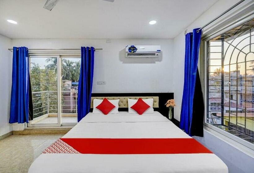 בית מלון כפרי Oyo Flagship 80529 Salomi Premium