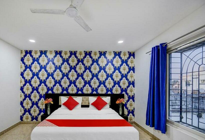 בית מלון כפרי Oyo Flagship 80529 Salomi Premium