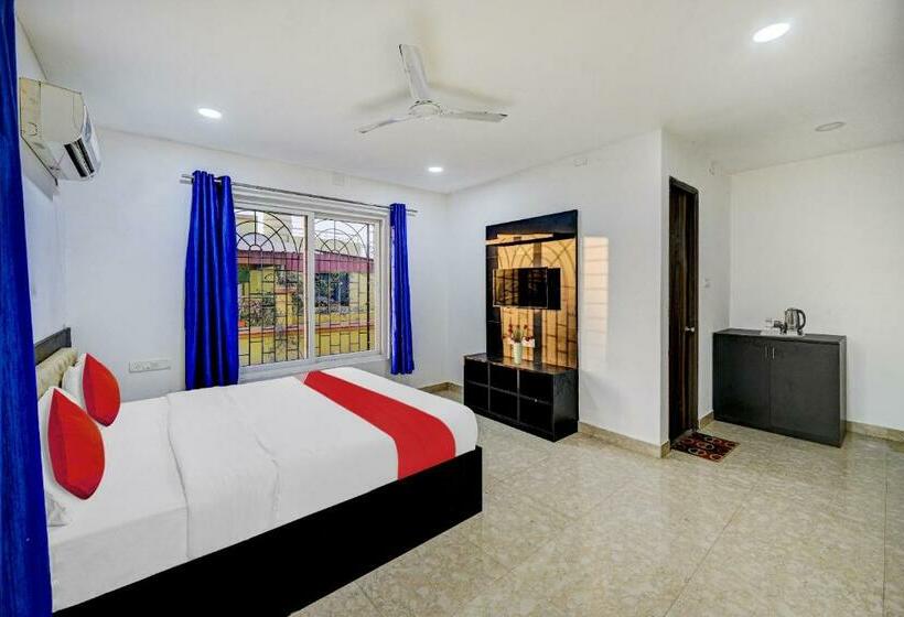 בית מלון כפרי Oyo Flagship 80529 Salomi Premium