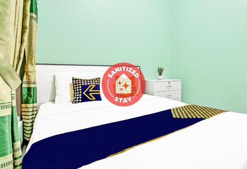 בית מלון כפרי Spot On 92012 Homestay Grand Mahkota Permai Syariah