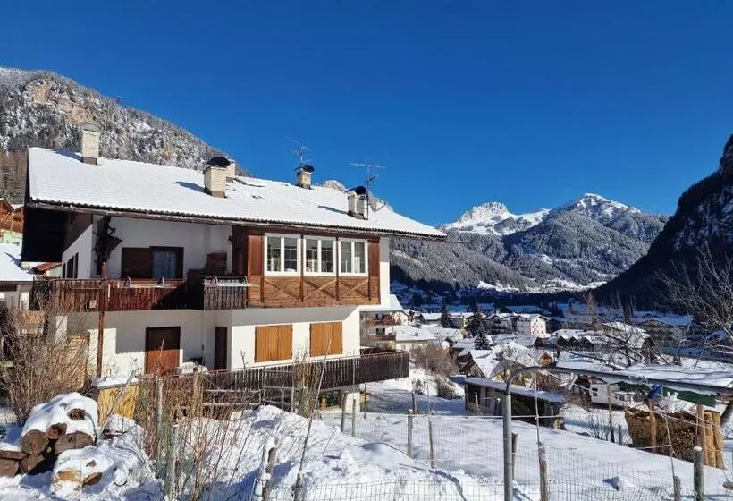 Majatalo Cèsa Cherpei   Dog Friendly