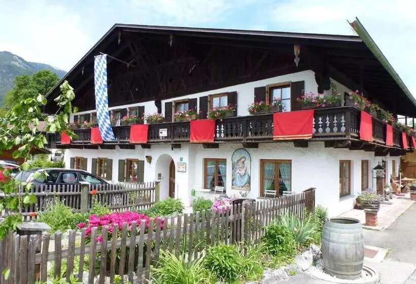 ペンション Haus Huis N