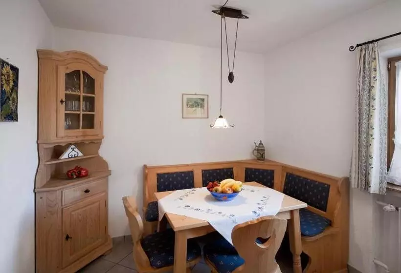 ペンション Haus Huis N