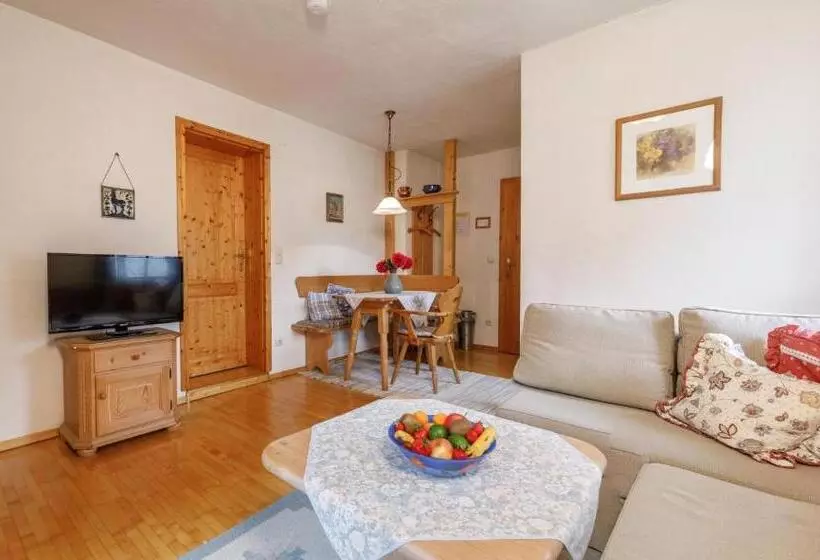 ペンション Haus Huis N