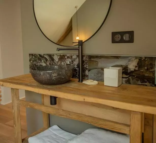 Aamiaismajoitus (B&B) Domaine De La Soudelle