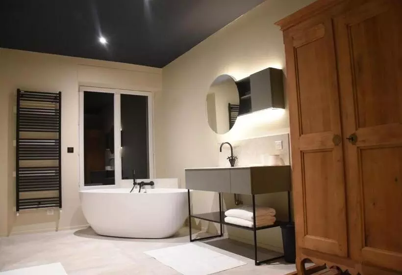 Aamiaismajoitus (B&B) Domaine De La Soudelle