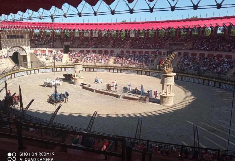 ベッドアンドブレックファースト Les Trois Geais