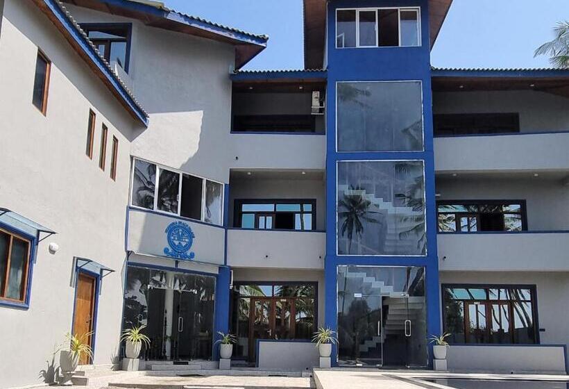 فندق Dhammika Beach Palace