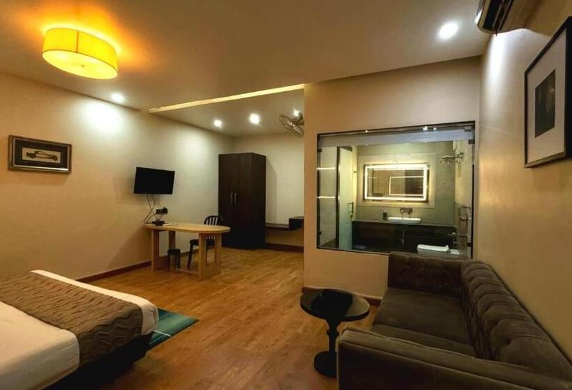 בית מלון כפרי Jalsa Retreat