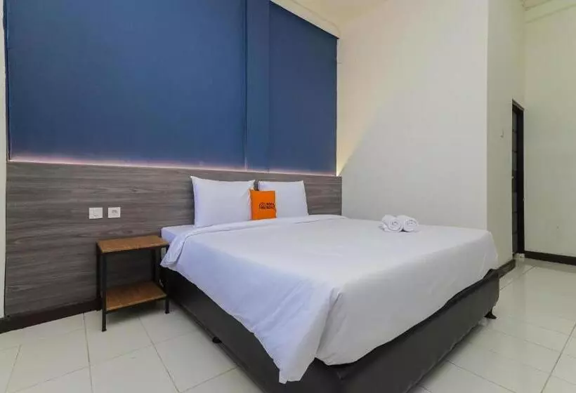 Hotelli Koolkost Near Stasiun Batutulis