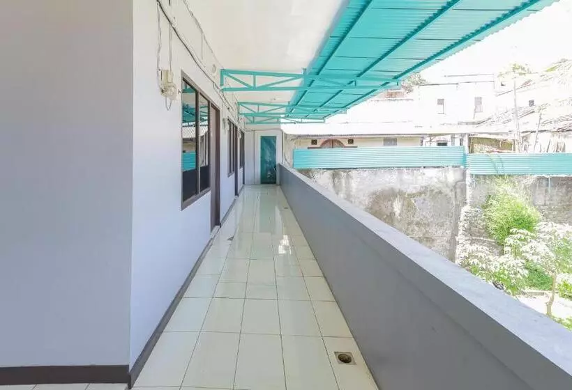 Hotelli Koolkost Near Stasiun Batutulis