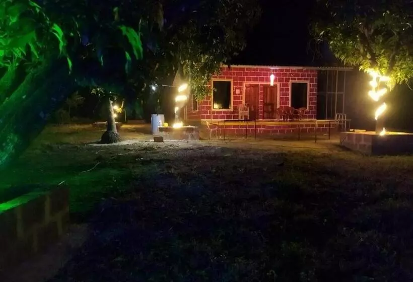 ホテル Pratik Mango Farm House