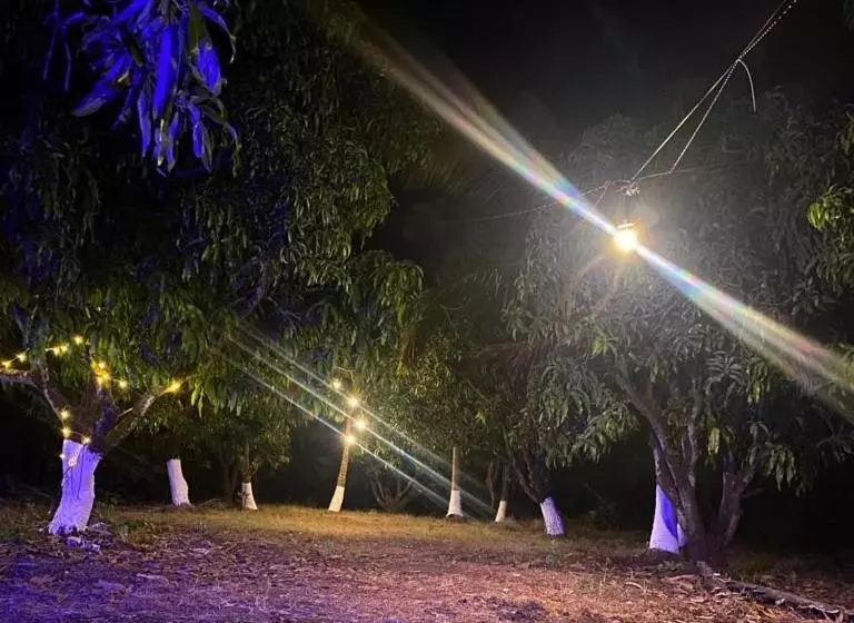 ホテル Pratik Mango Farm House