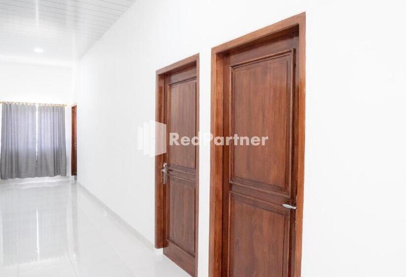 Hotell Sanama Kostel 2 Syariah Mitra Reddoorz