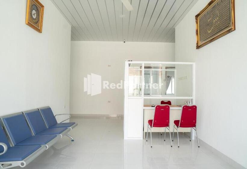 Hotell Sanama Kostel 2 Syariah Mitra Reddoorz