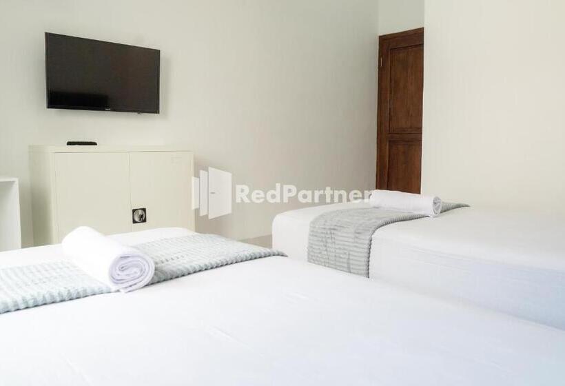 Hotell Sanama Kostel 2 Syariah Mitra Reddoorz