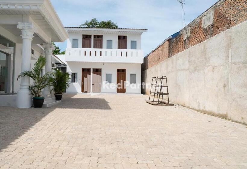 Hotell Sanama Kostel 2 Syariah Mitra Reddoorz