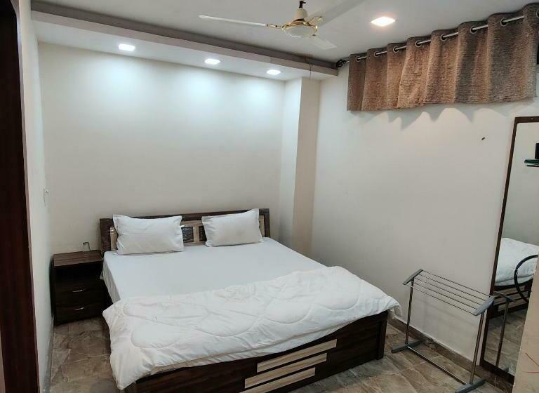 酒店 Shreeji Residency