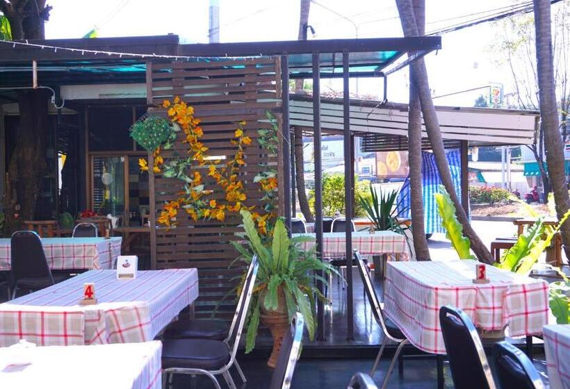 Otel Tamnak Lanta @chiang Mai