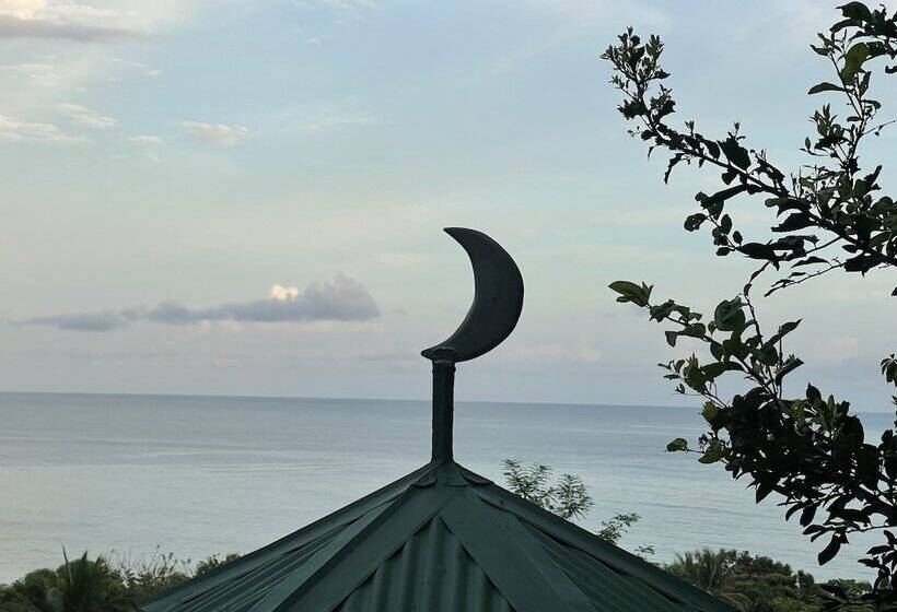 هتل The Chorotega Arte Y Sol