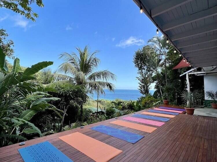 هتل The Chorotega Arte Y Sol