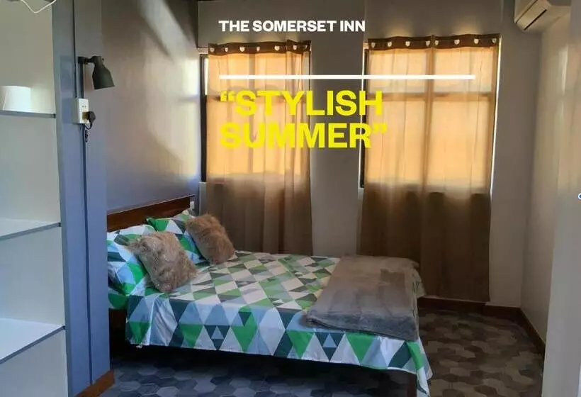 ホテル The Somerset Inn & Restaurant