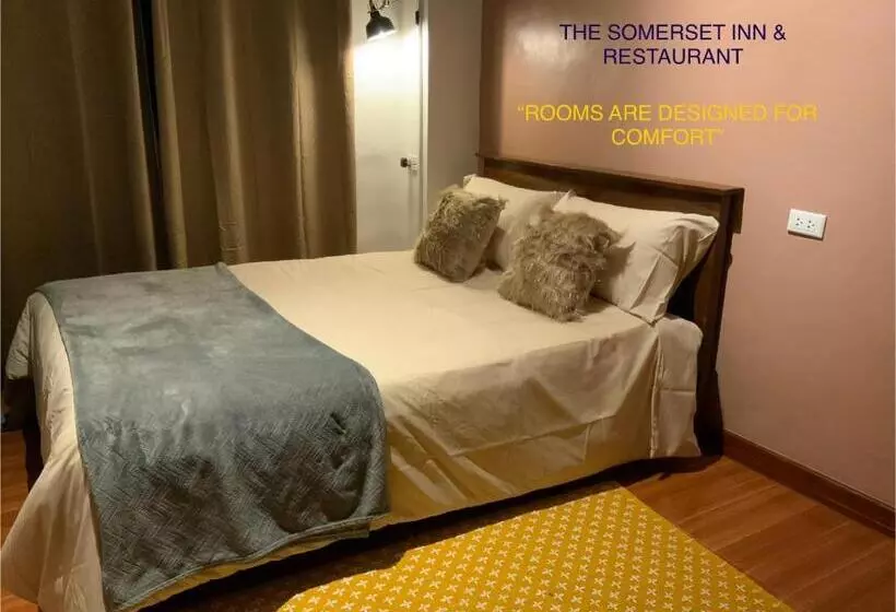 ホテル The Somerset Inn & Restaurant