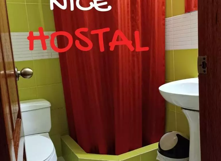 ペンション Nice Hostal El Quinche