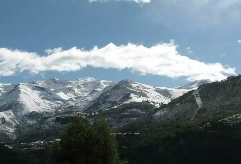 Aamiaismajoitus (B&B) Chalet De L Infernet