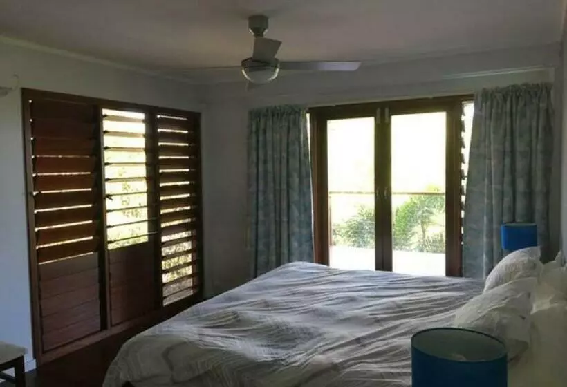 تختخواب و صبحانه Grassy Hill Bnb
