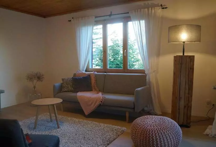 Aamiaismajoitus (B&B) Gästehaus Aemisegg