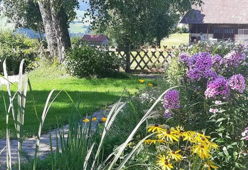 Aamiaismajoitus (B&B) Gästehaus Aemisegg