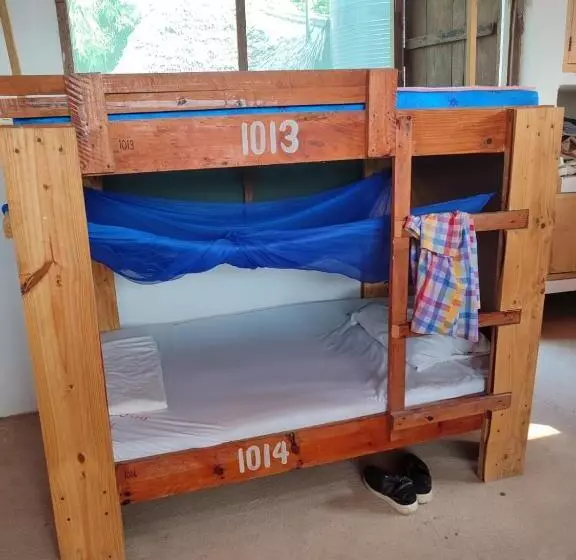 Aamiaismajoitus (B&B) Kwa Mzushi Garden