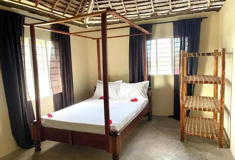 Aamiaismajoitus (B&B) Kwa Mzushi Garden