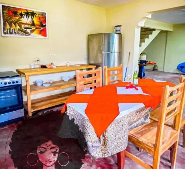 Aamiaismajoitus (B&B) Kwa Mzushi Garden