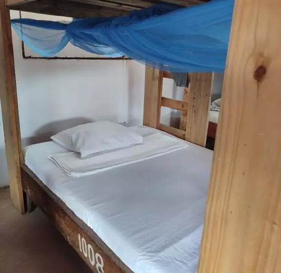 Aamiaismajoitus (B&B) Kwa Mzushi Garden