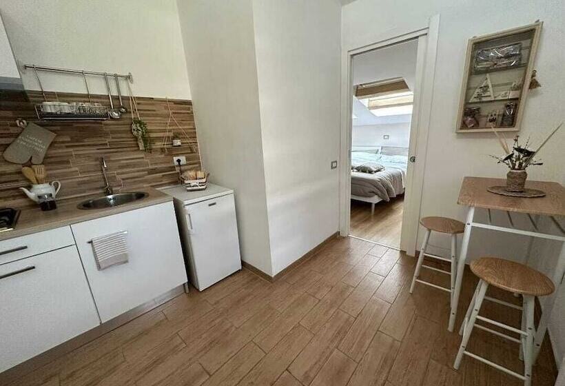 تختخواب و صبحانه La Mansarda Suite